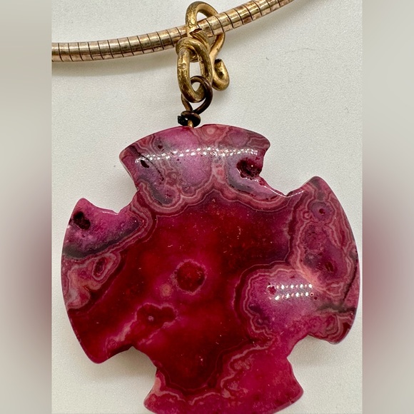 Vintage Maltese Stone Cross Pendant Necklace - Picture 5 of 13